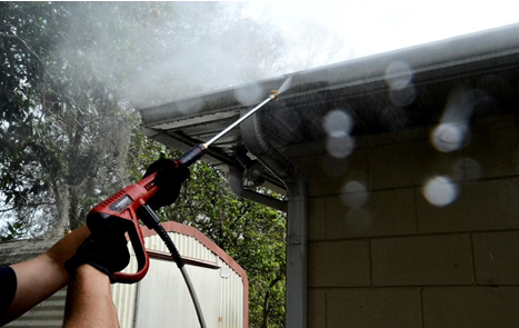 What are the best ways to clean aluminum gutters?