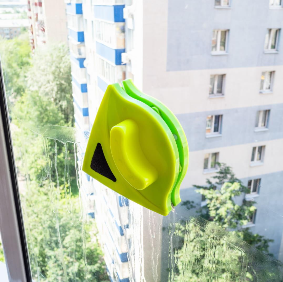 Magnetic Window Cleaner vs. Traditional Methods: Pros and Cons