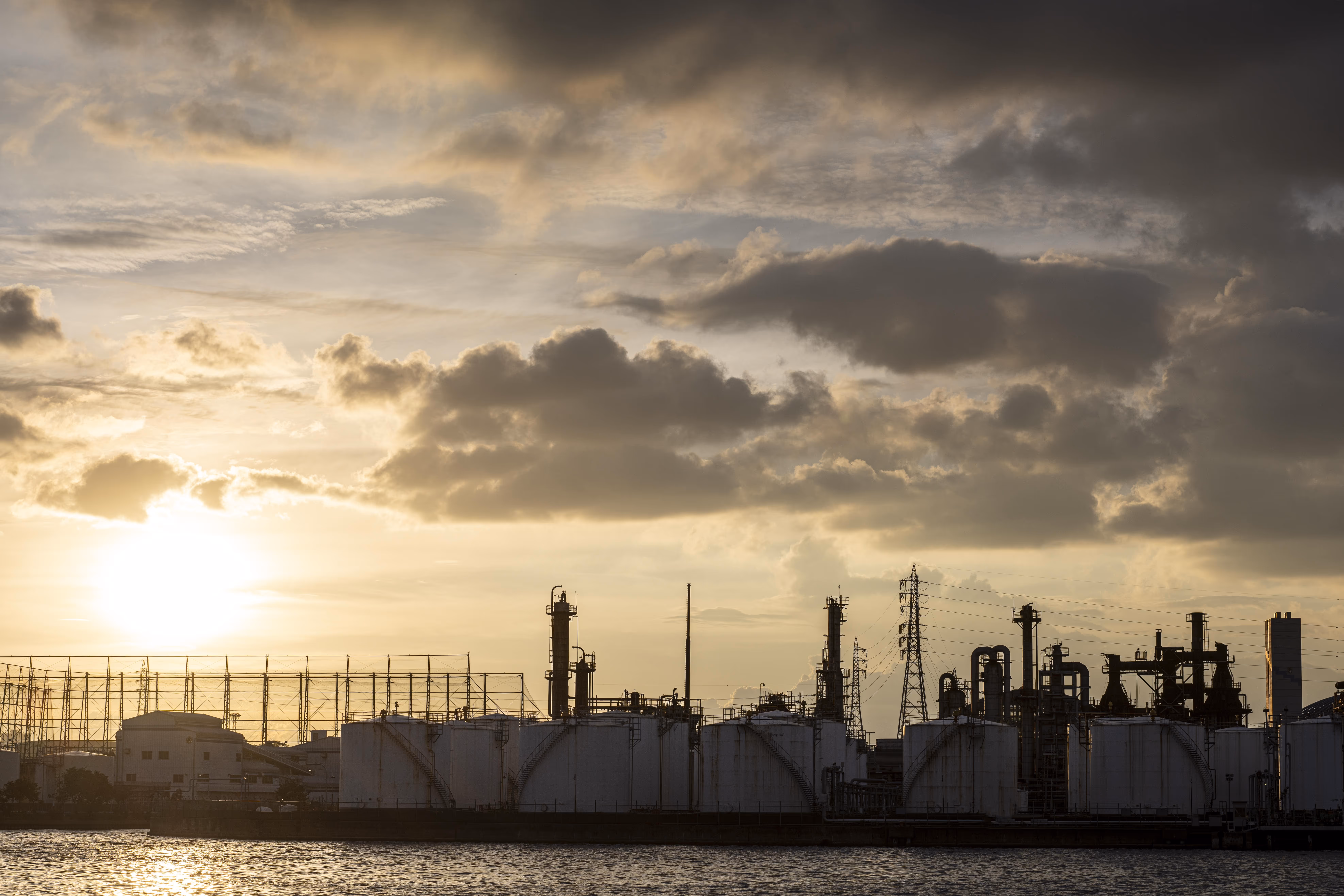 Iranian Crude FOB Loading Decisions After Strike Delay