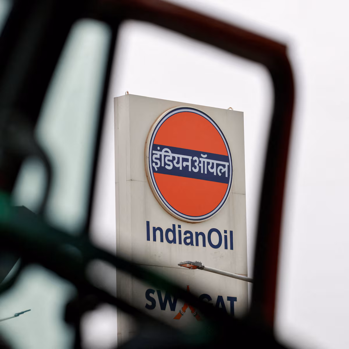 Indian OMC Stocks Rally 3% on Fuel Price Hikes, IOC Earnings