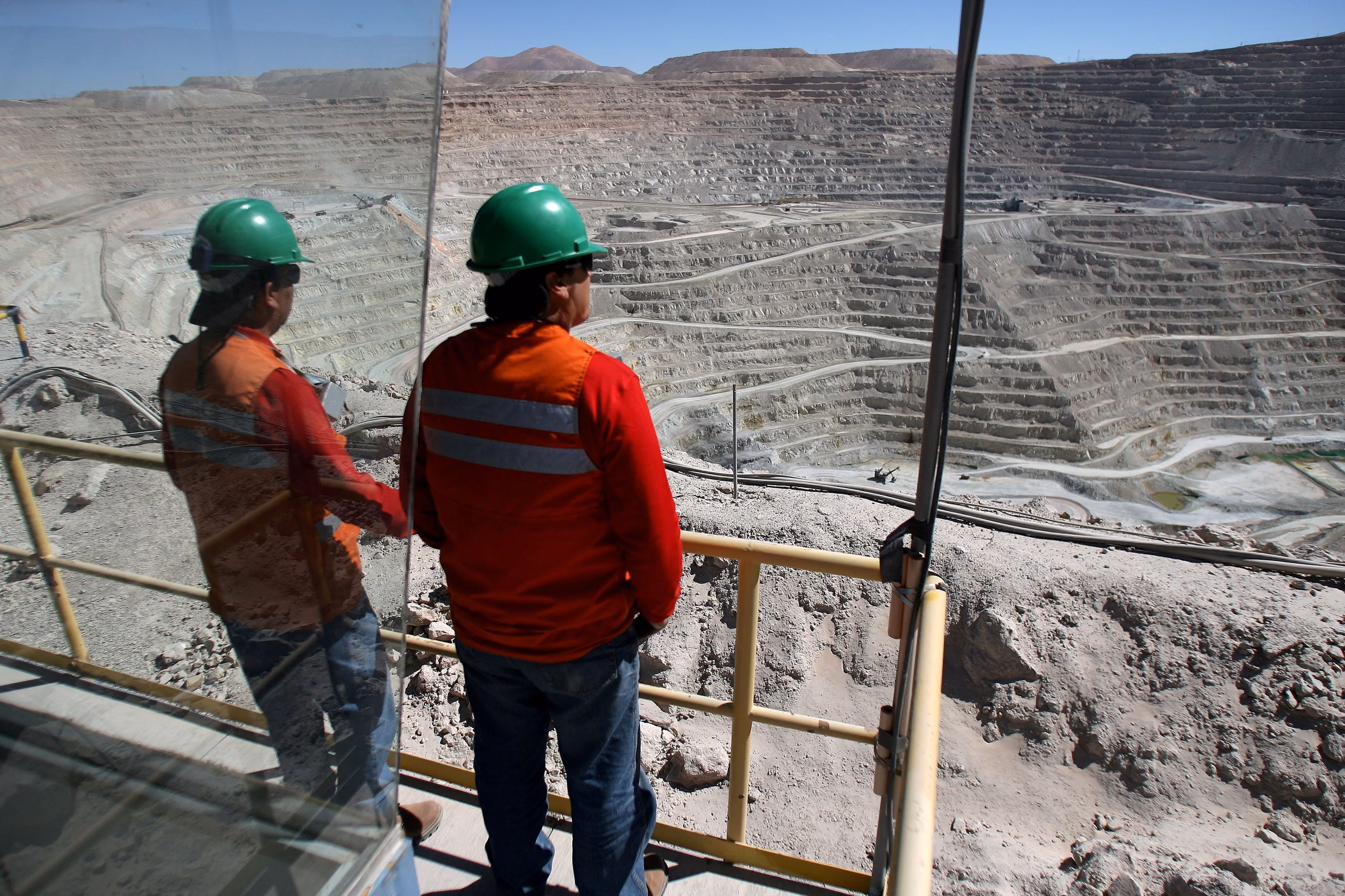 Chilean Copper Production Decline Tightens Global Market