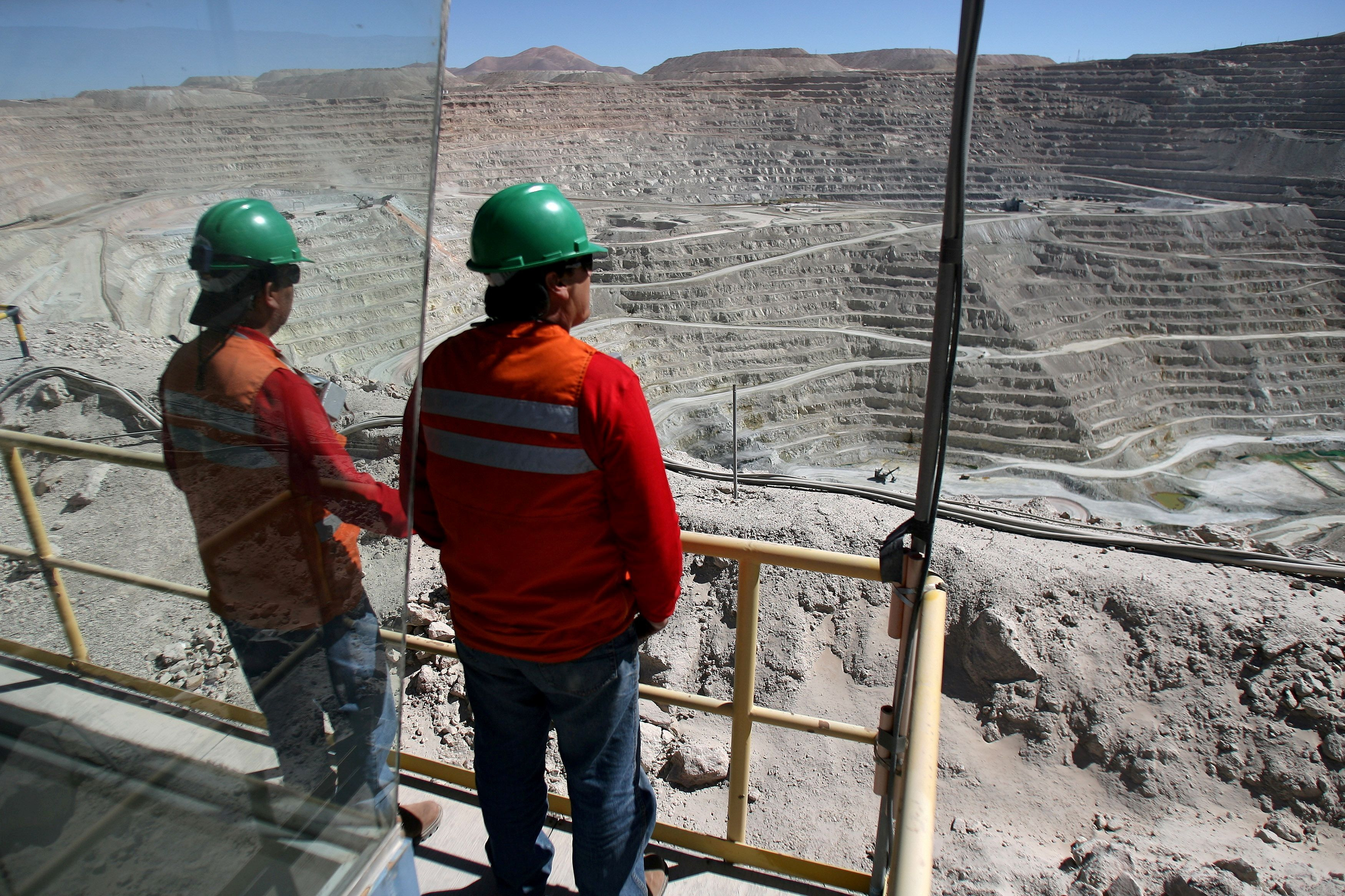 Chilean Copper Production Decline Tightens Global Market