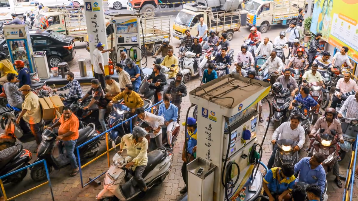 Delhi Fuel Rationing Minimal Impact on LPG Importers Despite 90-Day WFH