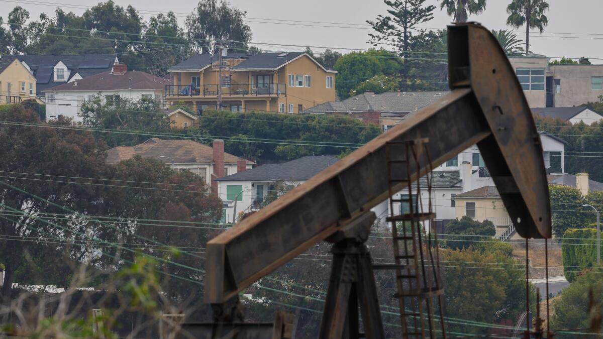 LA Oil Drilling Ban: Stranded Assets for Urban Producers
