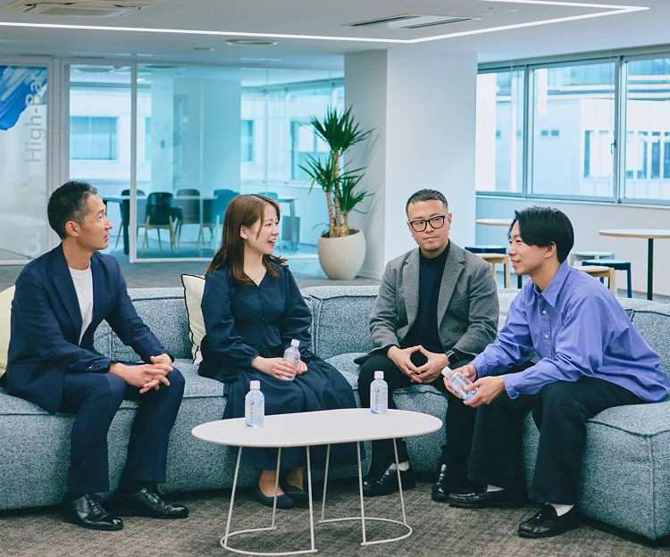 mento社員　ミーティング風景