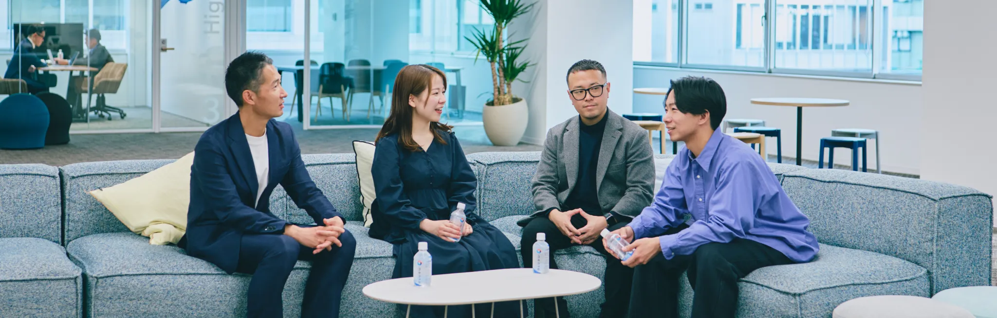 mento 社員　話し合い風景