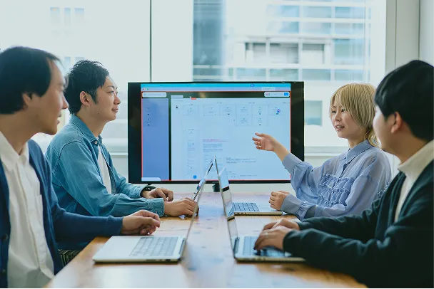 mento 社員　話し合い風景