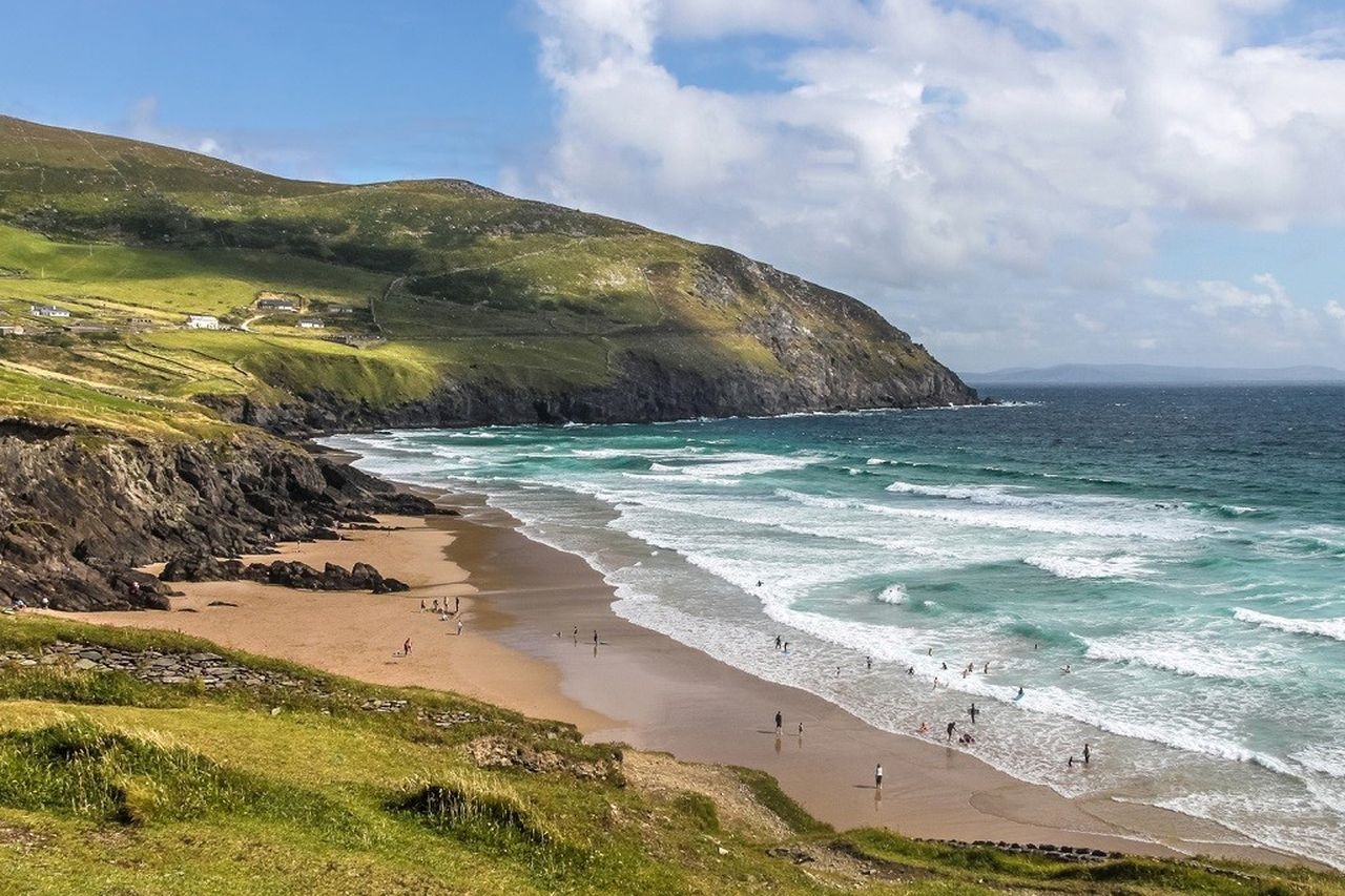 Wild-Atlantic-Way-Ireland-beach-in-June