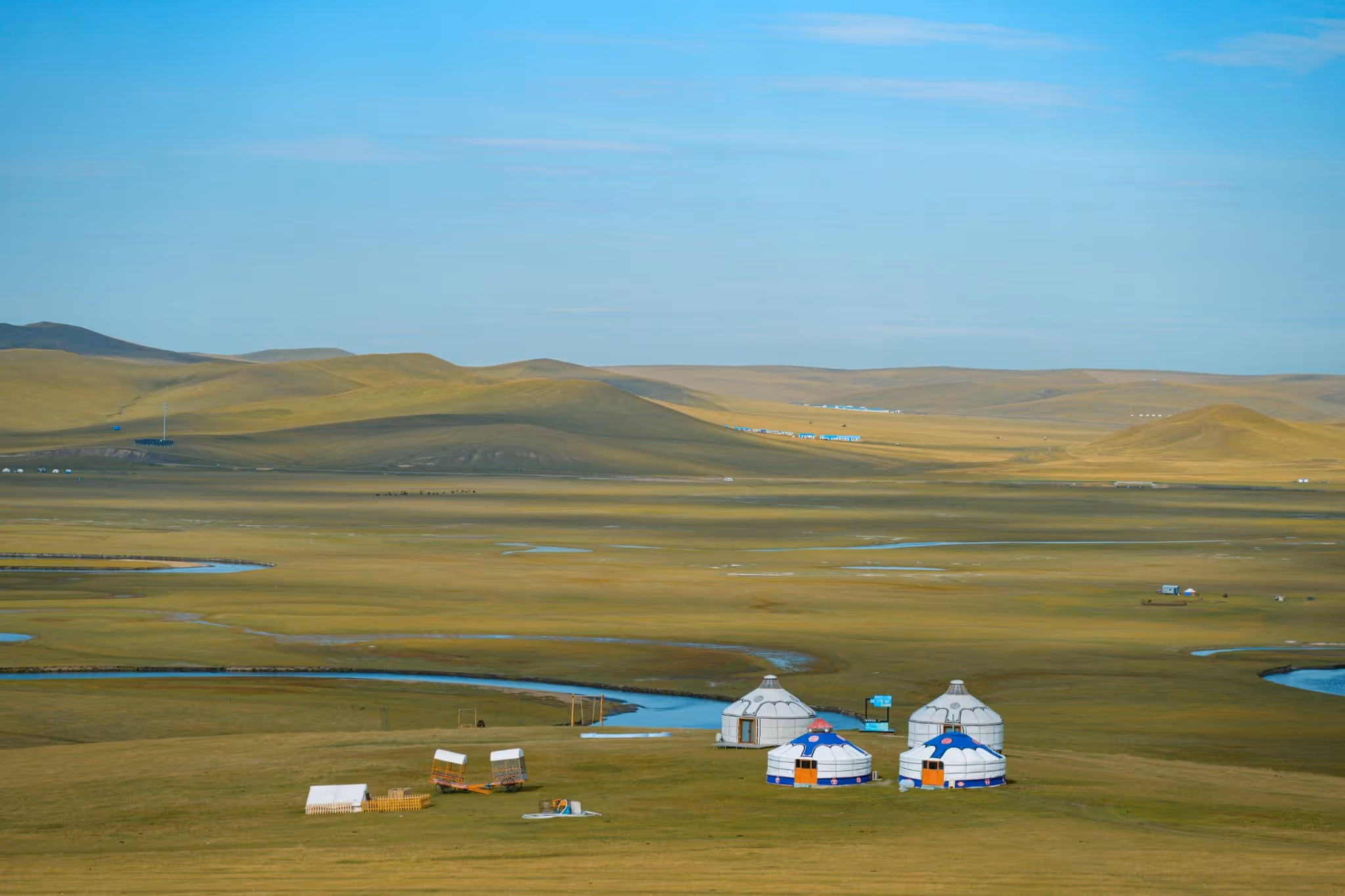 Mongolian-steppe-in-summer
