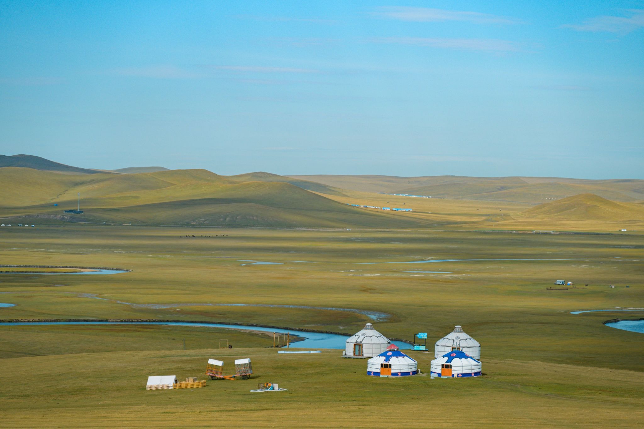 Mongolian-steppe-in-summer