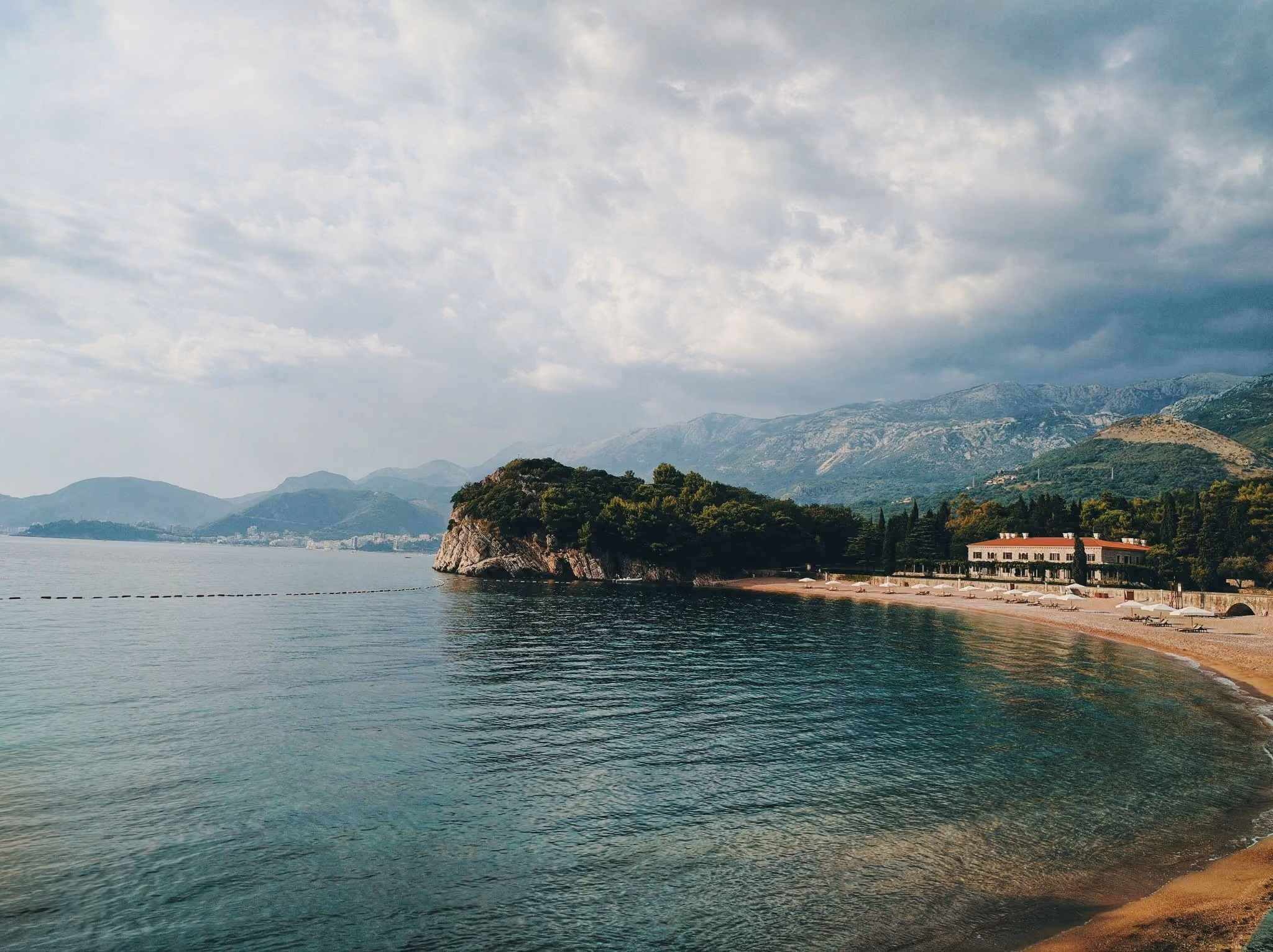 source: https://www.pexels.com/uk-ua/photo/2561367/