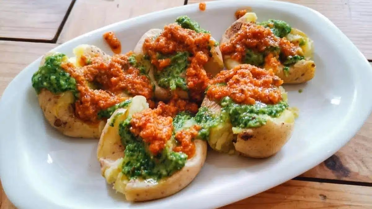Papas Arrugadas and Mojo