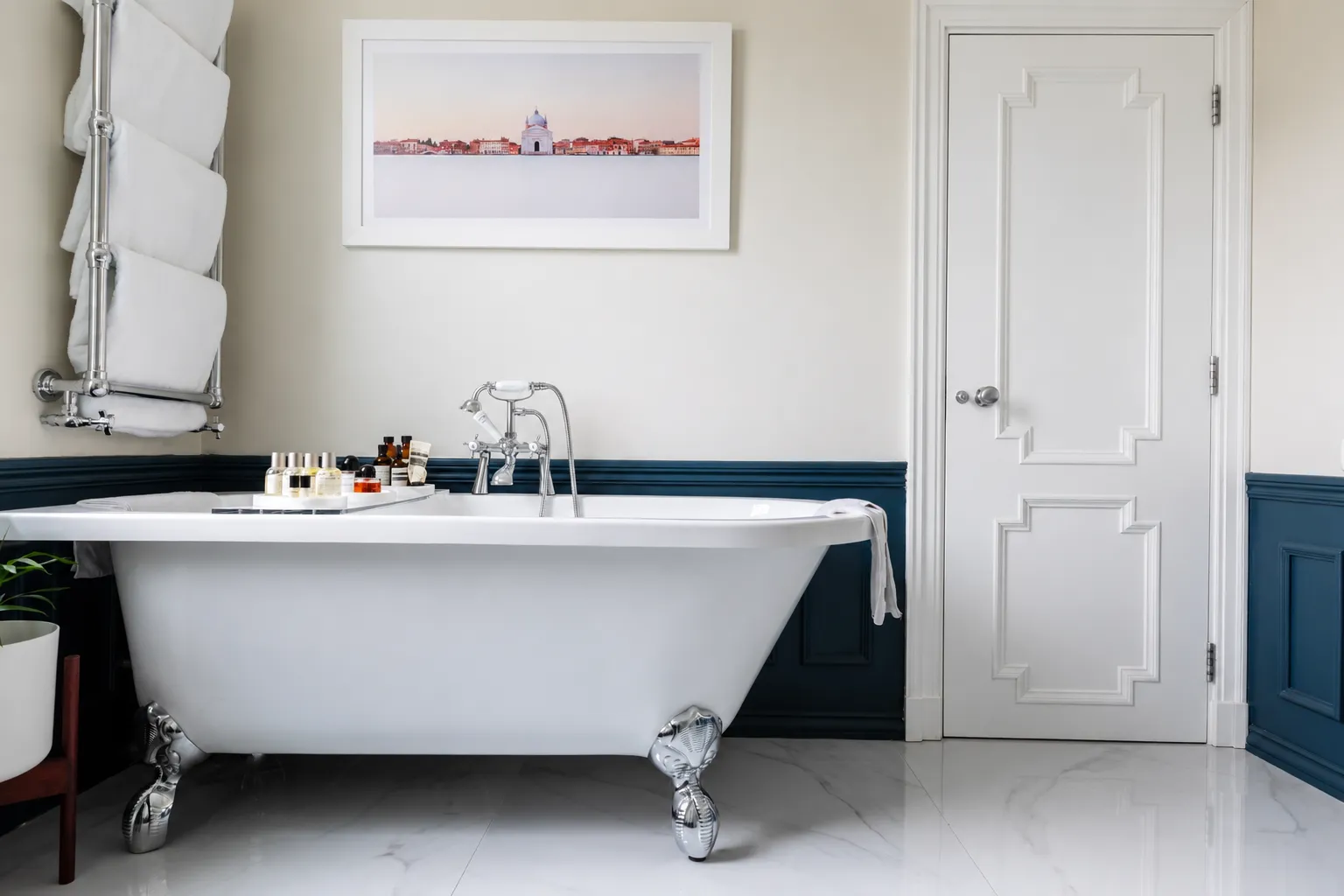 Navy Panelling & Chrome | Islington - main photo