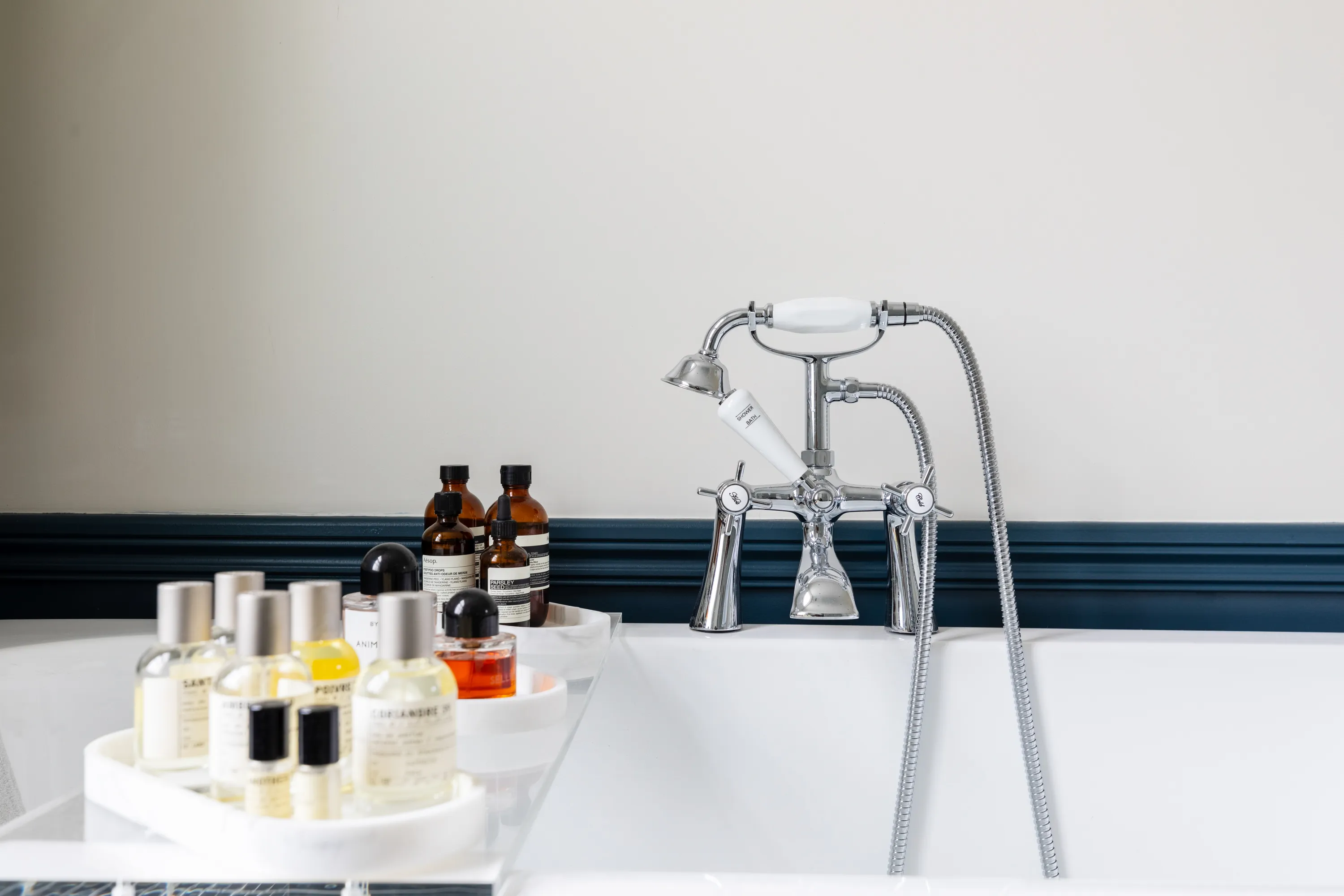 Navy Panelling & Chrome | Islington - gallery photo 4