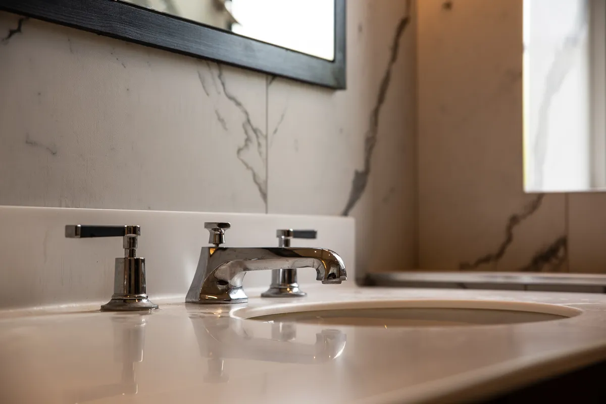 Monochrome Traditional | Putney - gallery photo 1