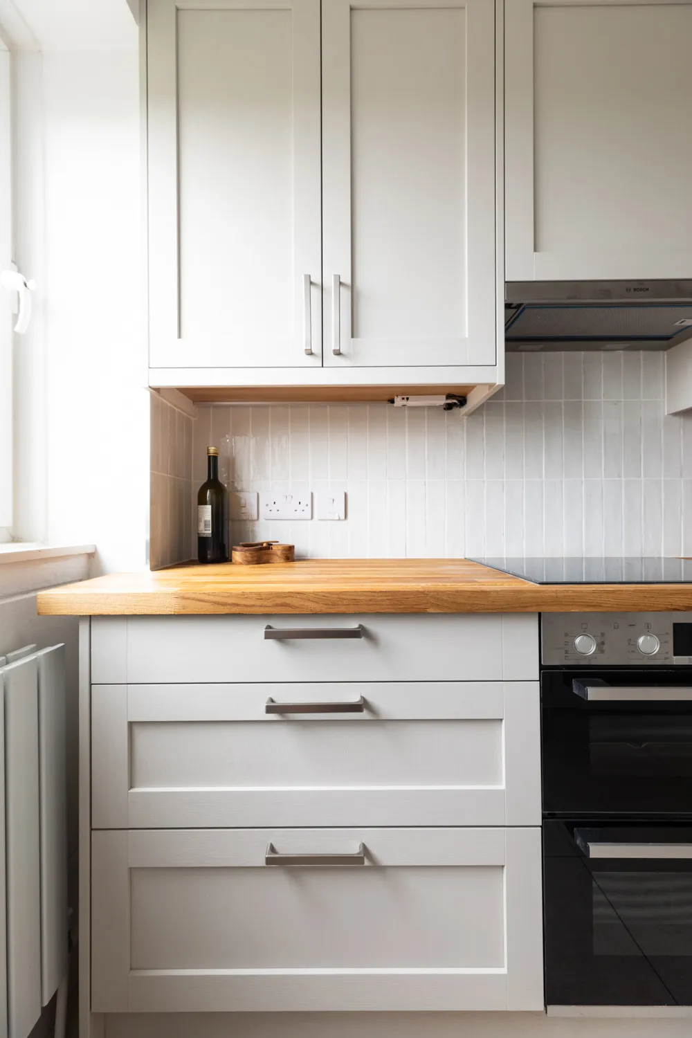 Dove Grey Shaker Kitchen | Bow - main photo
