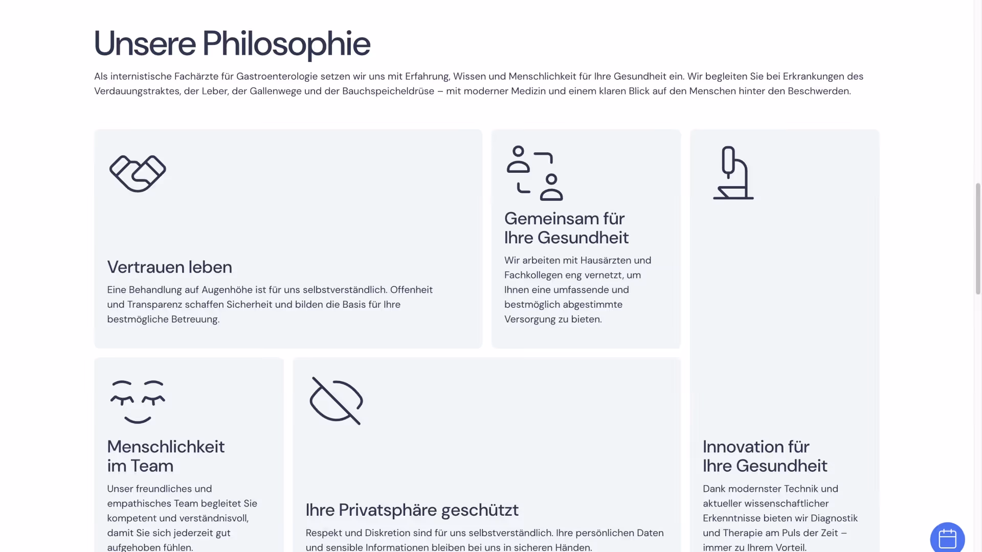 Informationsübersicht zur medizinischen Philosophie mit Punkten zu Vertrauen, Team-Menschlichkeit, Datenschutz, Zusammenarbeit mit Ärzten und Innovation.