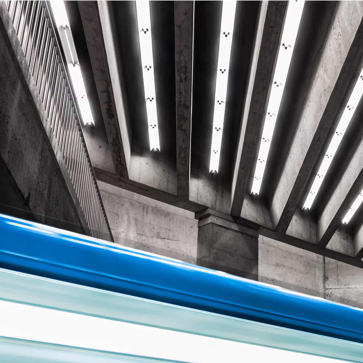 Context shot of STM metro interior