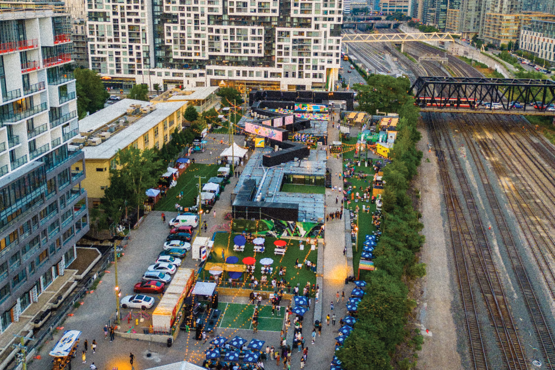 Bird's eye view of the market. Original photo credit is from Stackt Market.