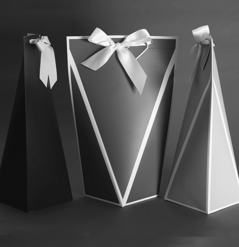 Custom designer wine pyramid boxes - distillpack.com