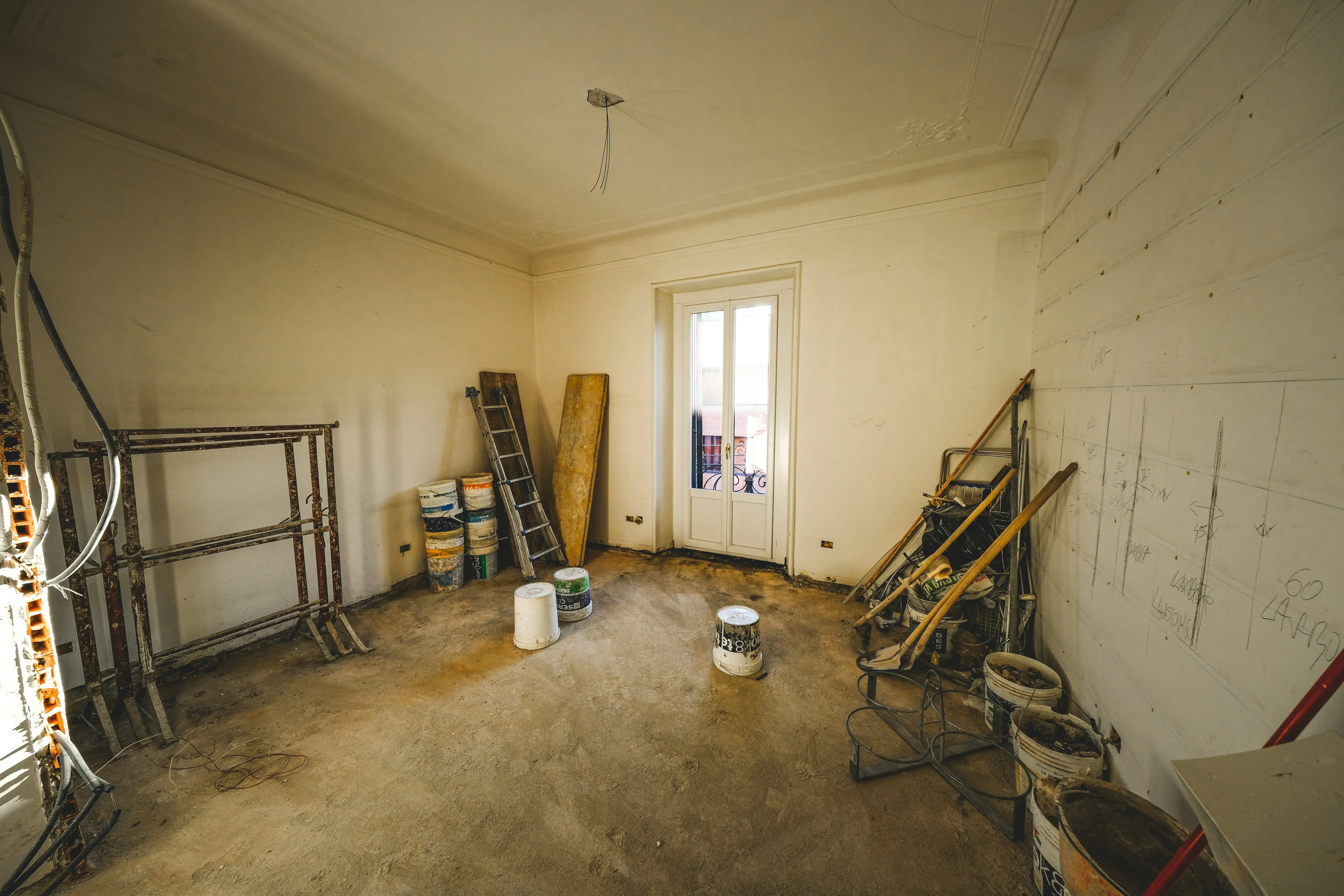 Comparer 3 devis de rénovation : postes, exclusions et pièges