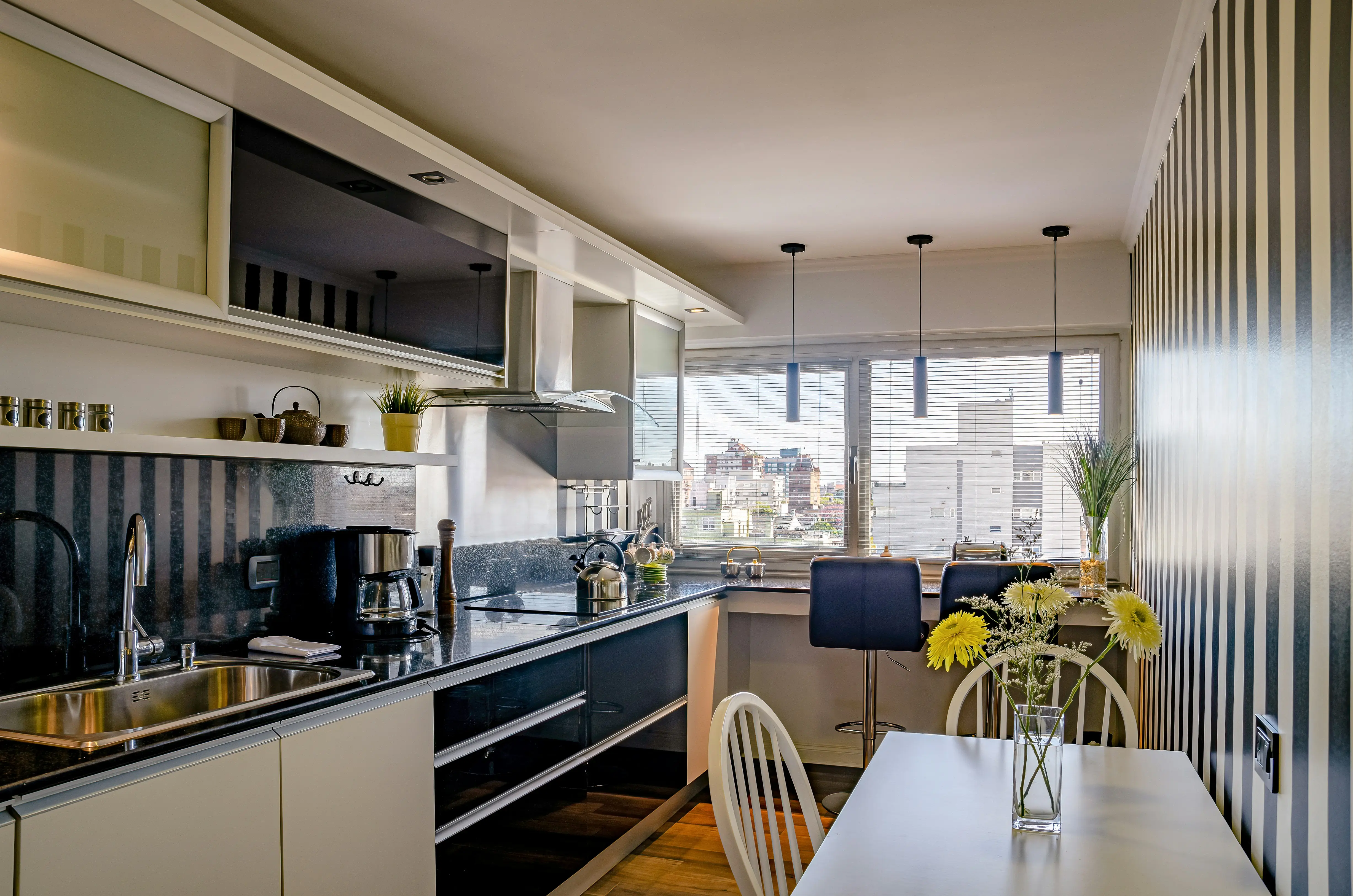 Refaire une cuisine à Paris : prix, durée et contraintes d'immeuble