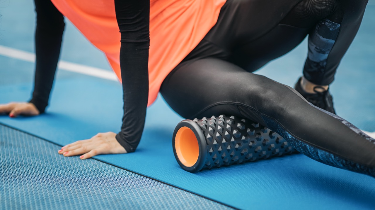 Trigger Point Therapy vs Foam Rolling: What Is the Difference?