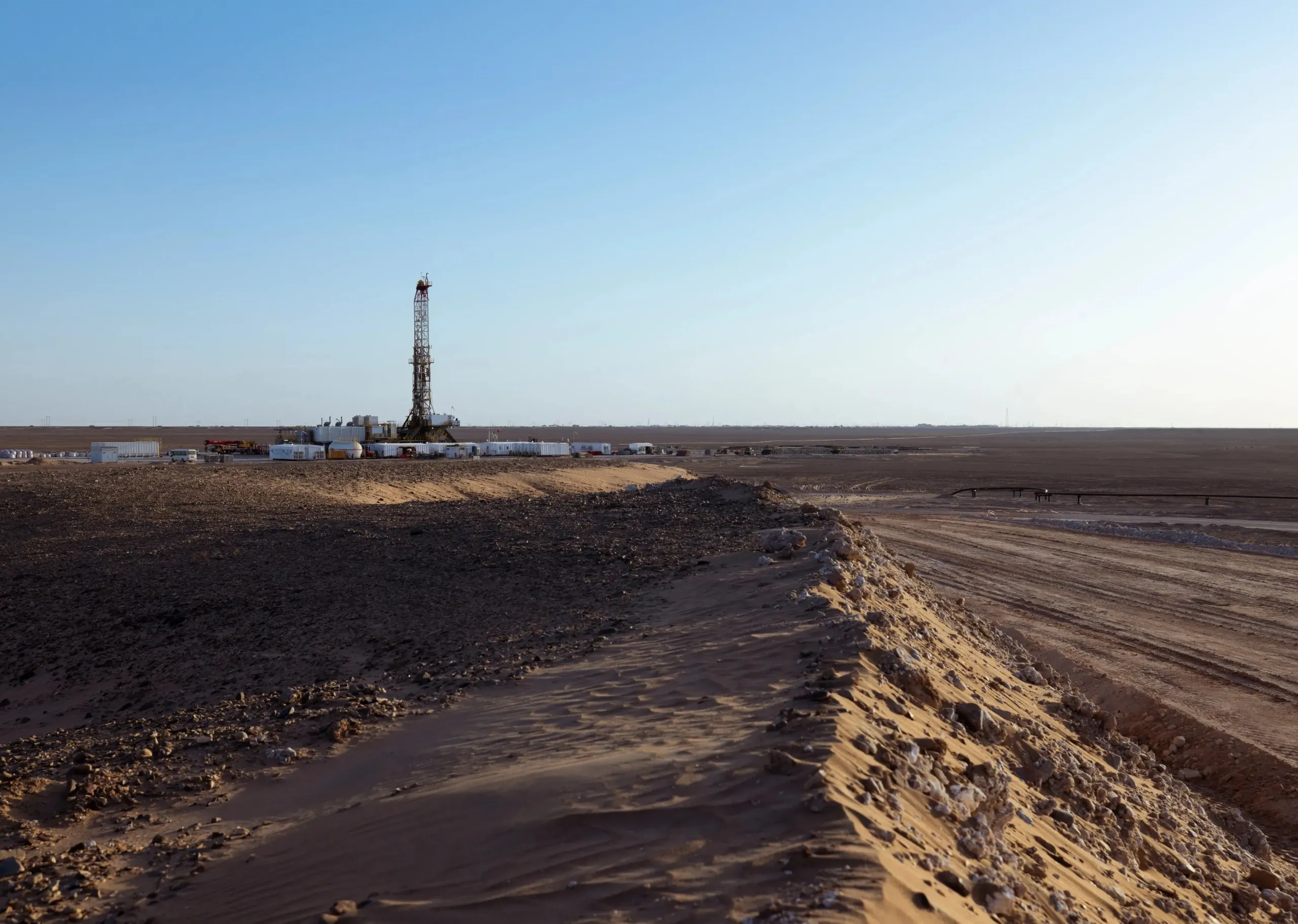 ABRAJ drilling rig in the Omani desert at sunset