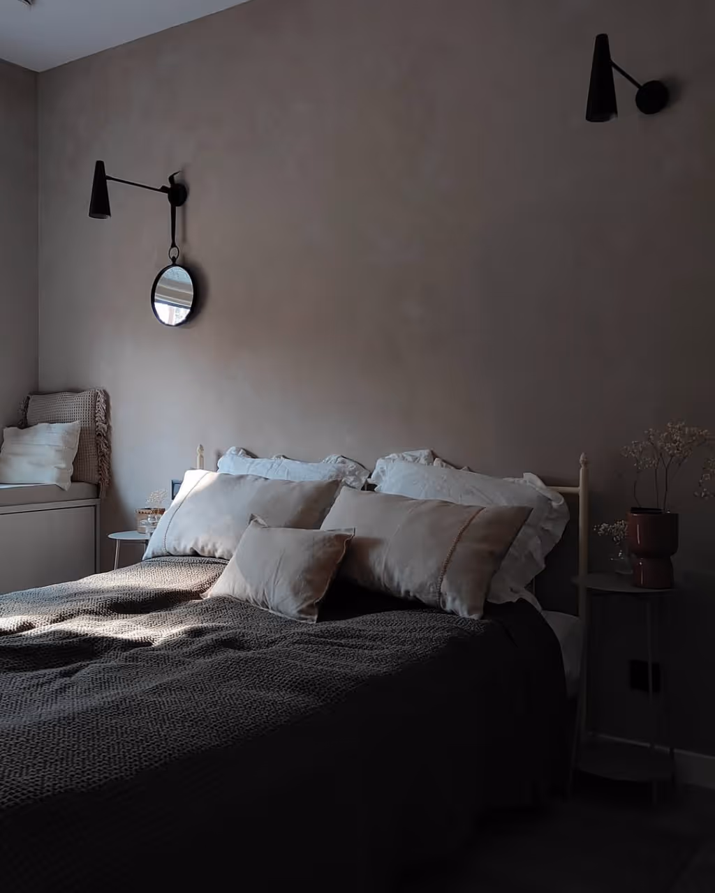 limewash antracyt ciemny — realizacja ZUBRA COLORS Poznań