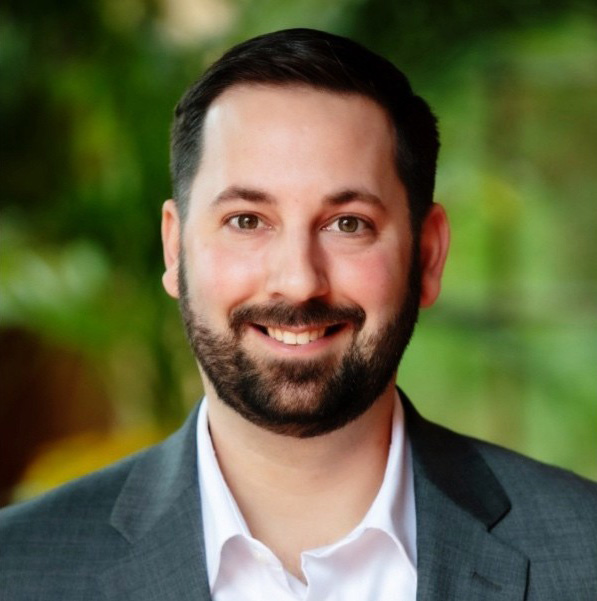 Professional photo of Chris Sipos