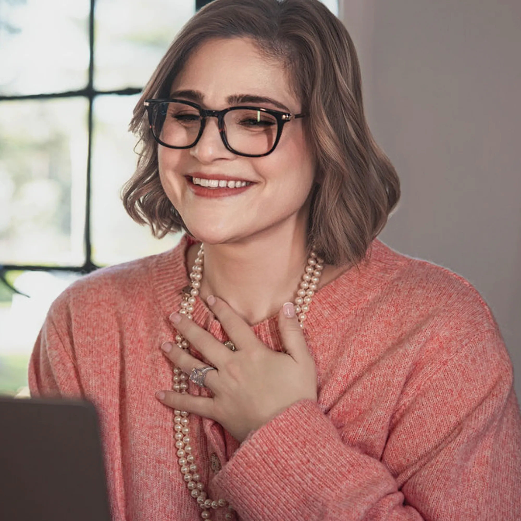 Dr. Cammy Froude conducting a virtual telehealth couples therapy session