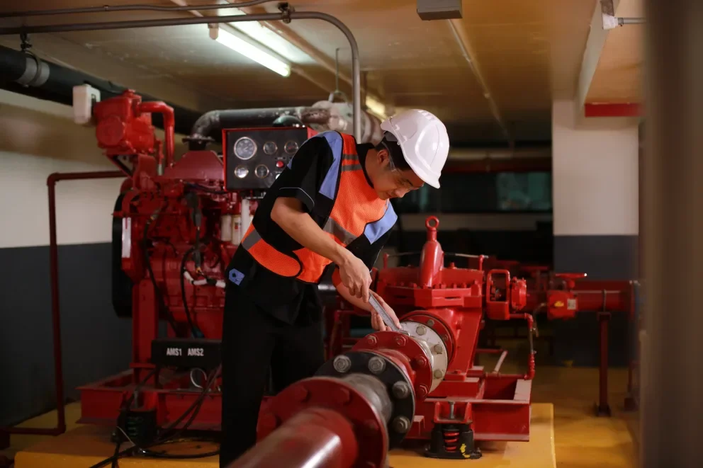 Guides and Playbooks for Commercial Contractors