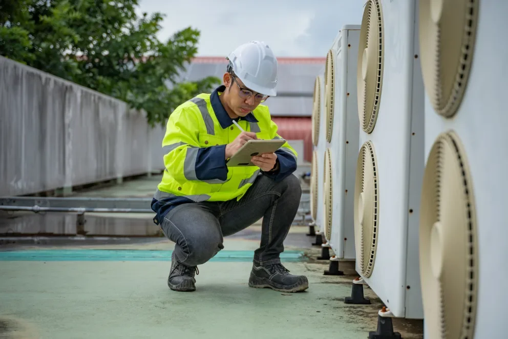 Guides and Playbooks for Commercial Contractors