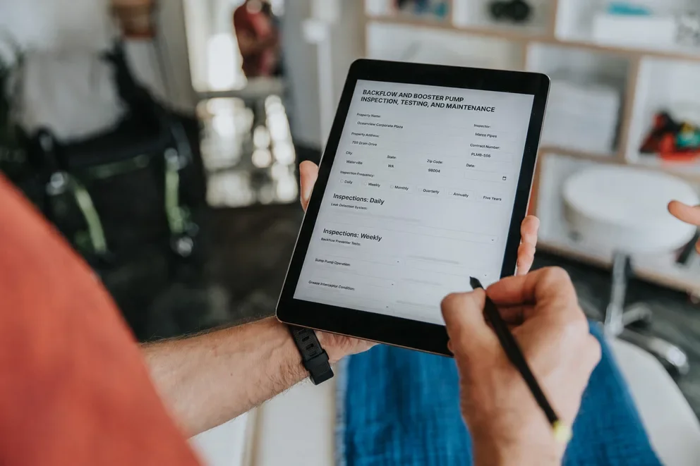 Guide to AI Solutions for Service Agreement Management