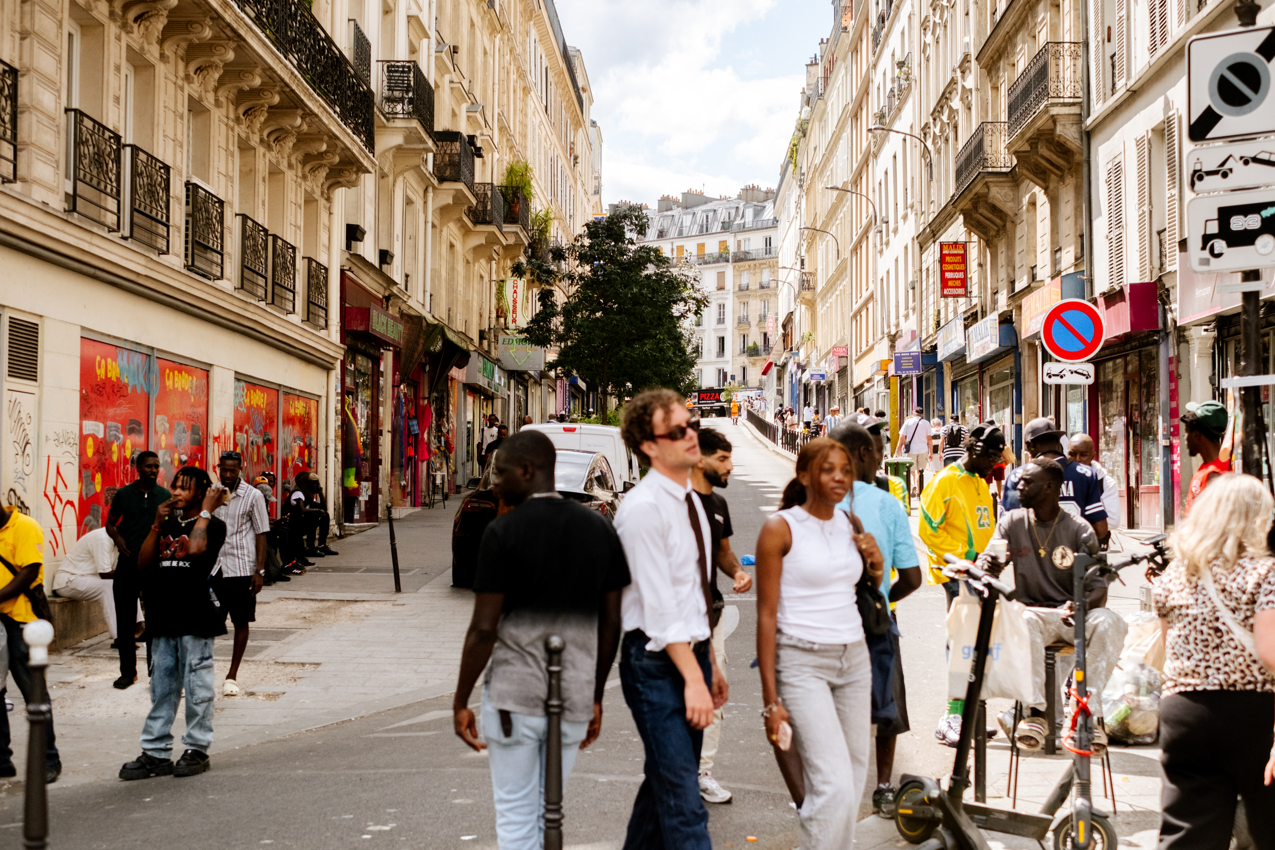 Explorez la ville depuis un boutique hotel à Paris avec vue urbaine, une expérience signée Glint.