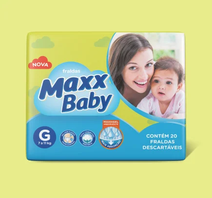 Pacote de fraldas descartáveis Maxx Baby tamanho G para 7 a 11 kg, com 20 unidades, mostrando uma mãe sorrindo segurando um bebê.