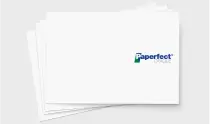 Pilha de folhas de papel em branco com logo Paperfect no canto superior direito.
