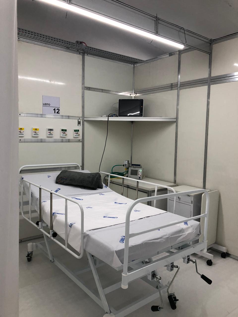 Hospital de Campanha de Teixeira de Freitas é inaugurado