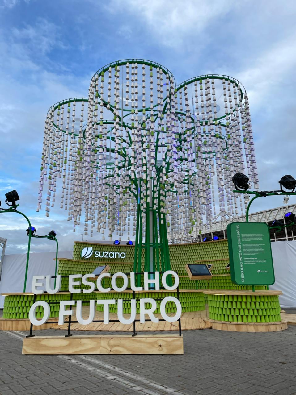 Suzano exibirá árvore feita com copos de papel no Rock in Rio Brasil 2022