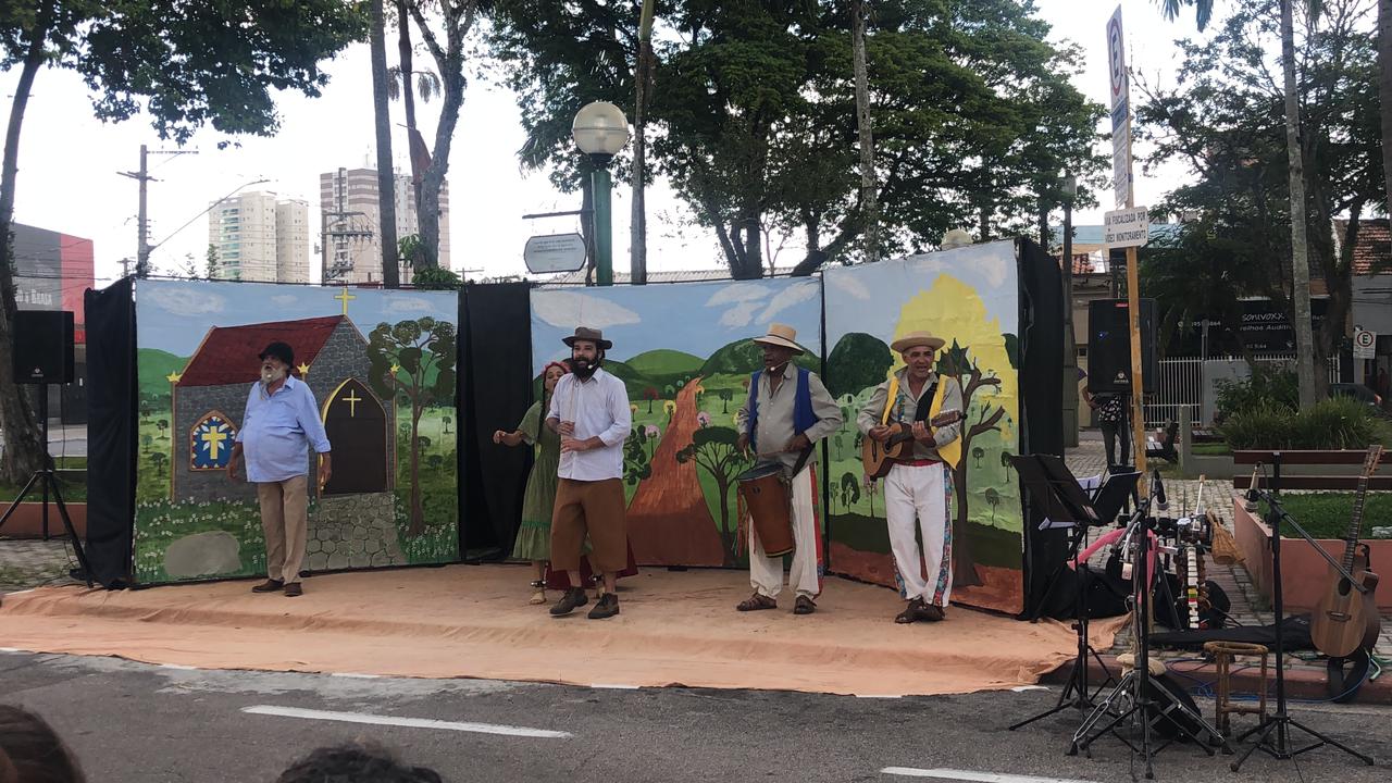 Projeto Teatro na Comunidade estreia em Jacareí, no estado de São Paulo