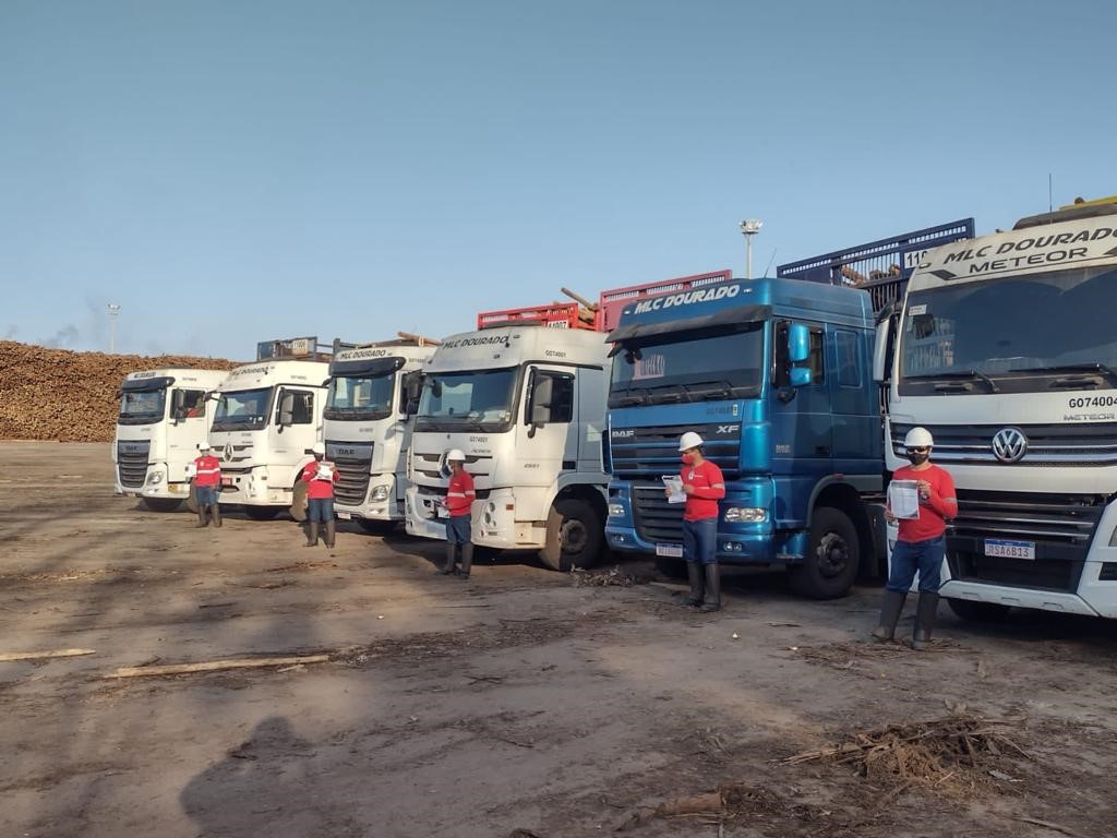 �������� busca ampliar participação de micro e pequenas empresas no transporte de madeira no Espírito Santo