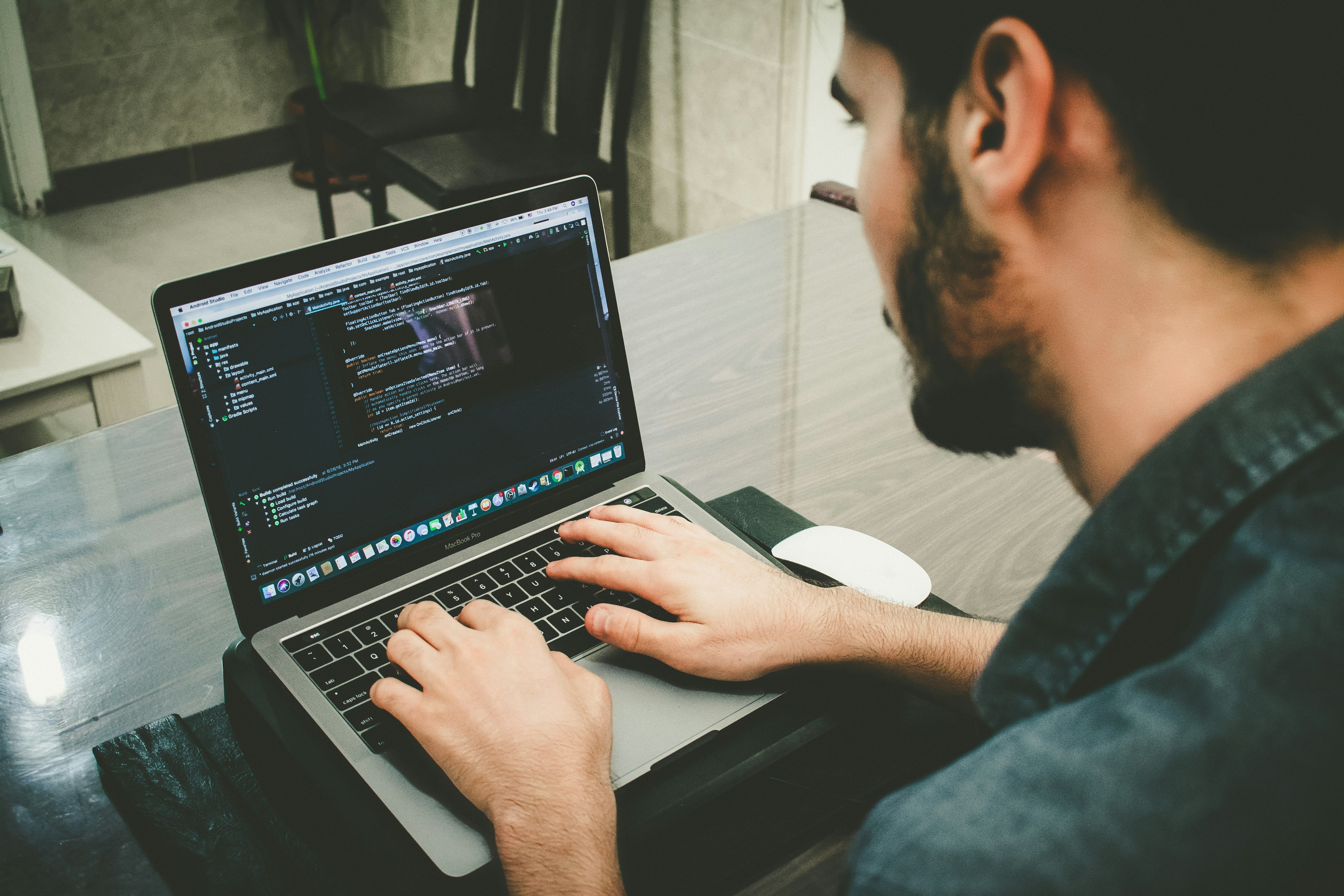 Bootcamp gratuito para capacitação em Python e Inteligência Artificial está com inscrições abertas
