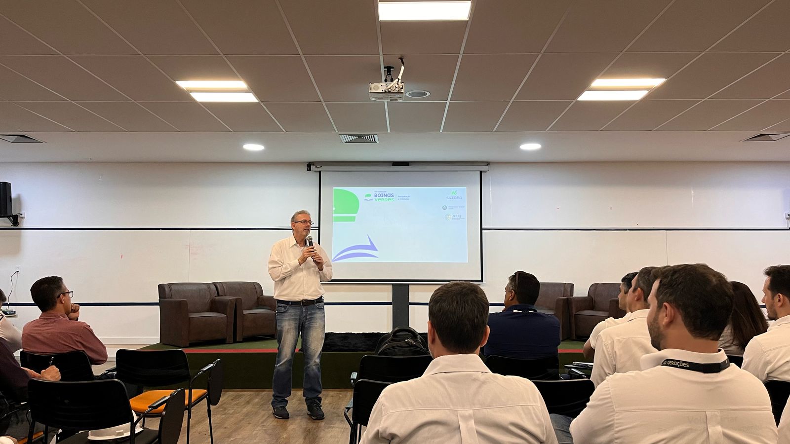 Programa Boinas Verdes realiza aula presencial na fábrica da �������� em Imperatriz