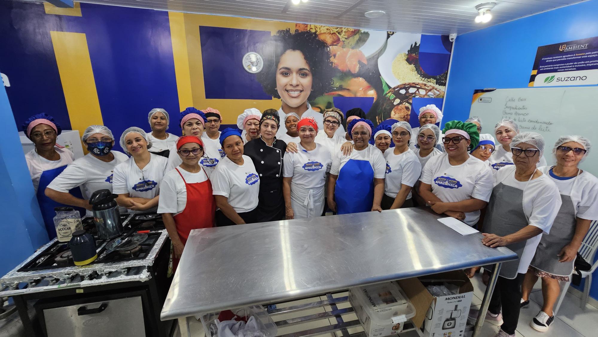 Projeto de gastronomia certifica 120 alunos capacitados para entrar no mercado de trabalho