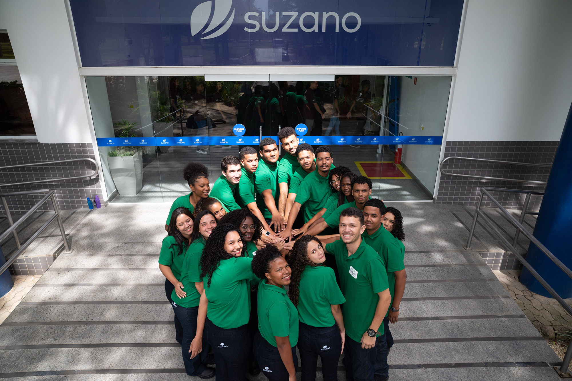 Suzano seleciona jovens do Extremo Sul da Bahia para programa gratuito de qualificação