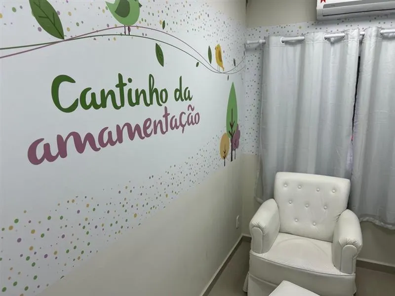 Entre o trabalho e a maternidade, oferece suporte a colaboradoras na Bahia
