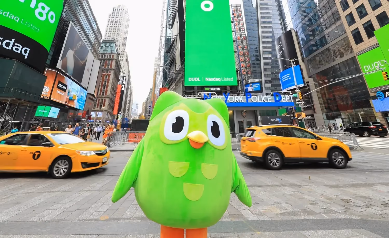 Duo in NYC Subway Takeover