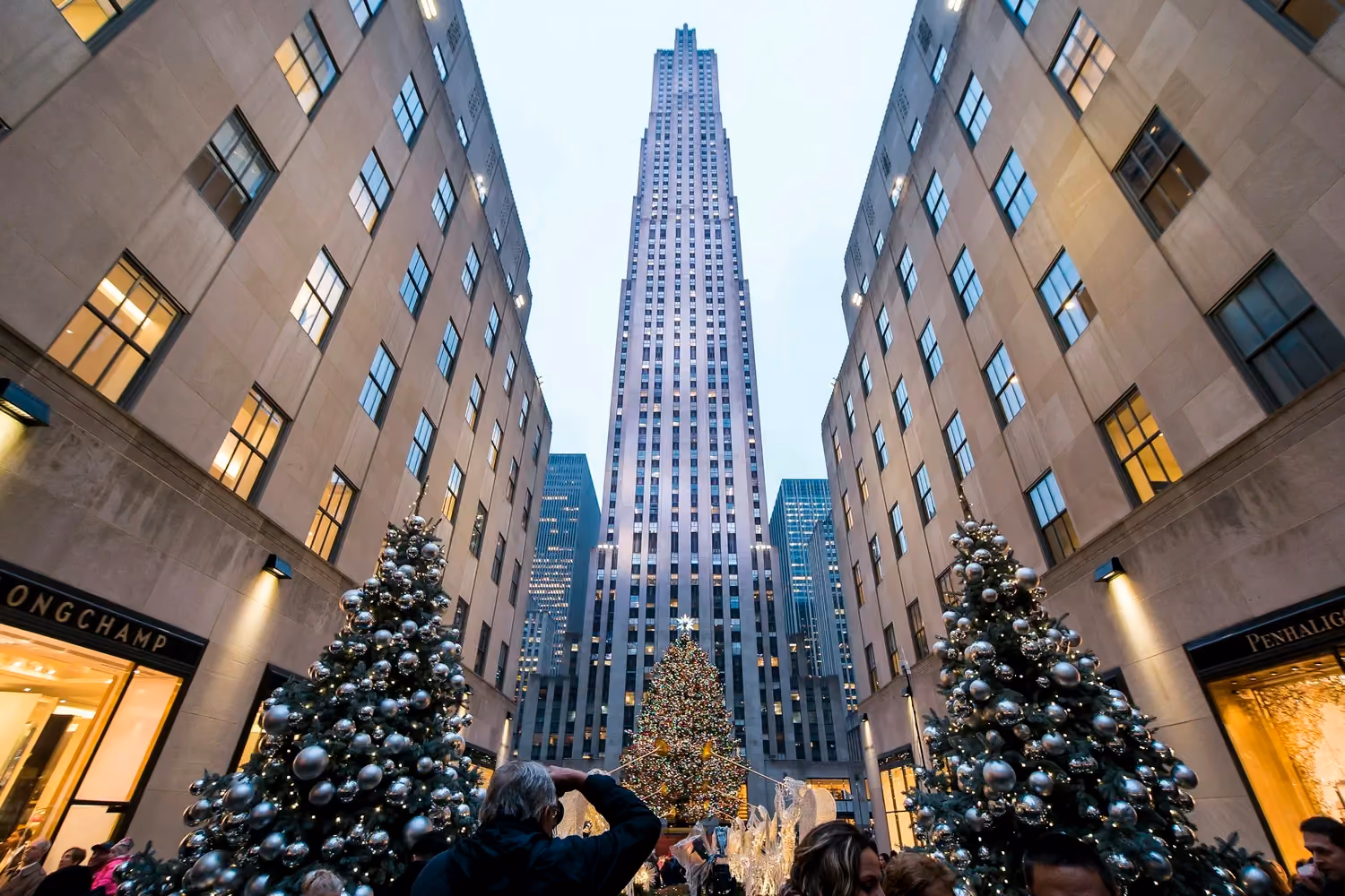 Free Tree Lighting Ceremonies