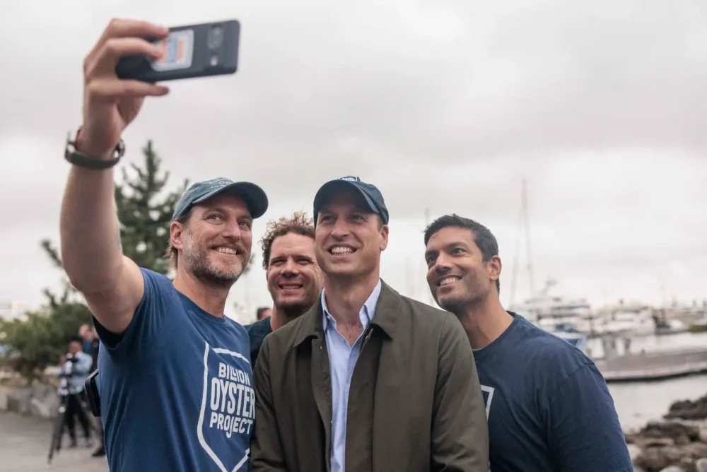 Prince William takes a group selfie with Billion Oyster Project staff