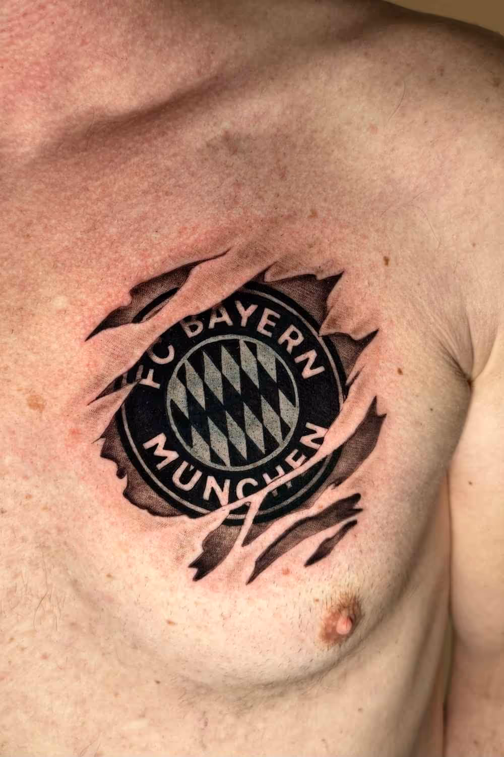 Tattoo von Love and Hate Tattoo Freising